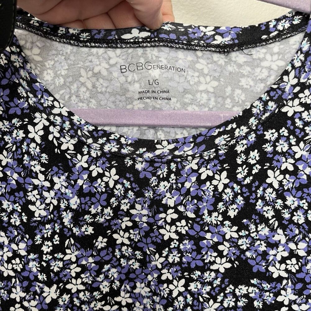 BCBGeneration | Woman's T-Shirt Dress Medium Scattered Ditzy Floral Short Sleeve - Picture 3 of 5